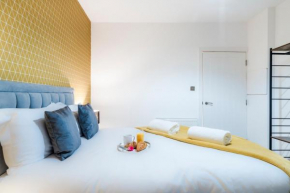 Modern 2 Bedroom Flat - Short Walk From The Station